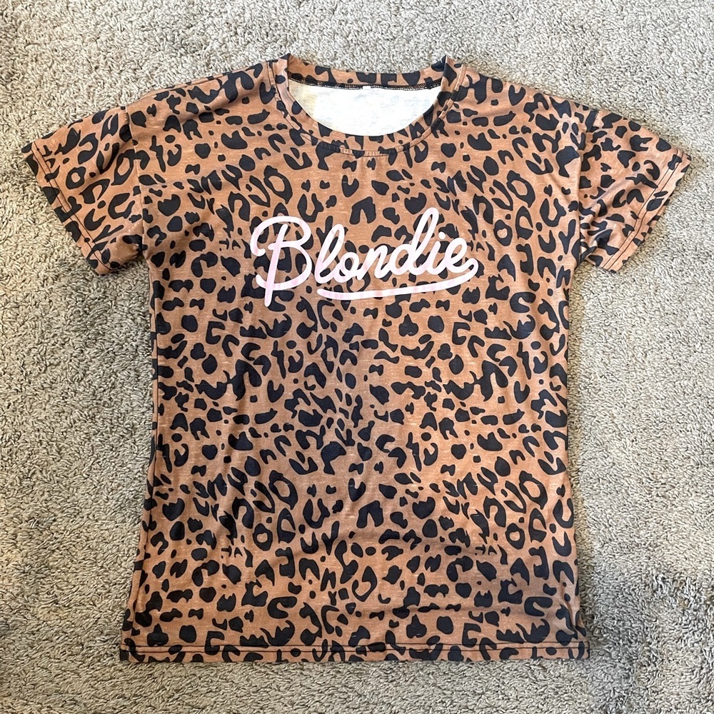 Blondie 👱🏻‍♀️ Cheetah tee